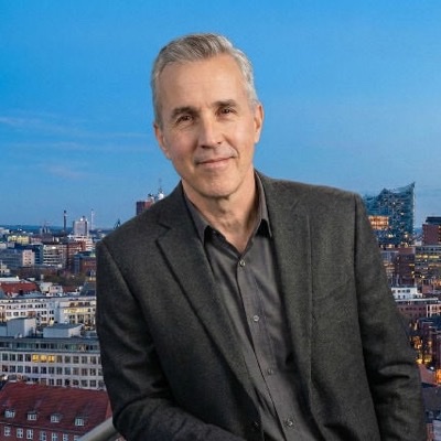 Burkhard Lindow, Geschäftsführer bei .BOSYS